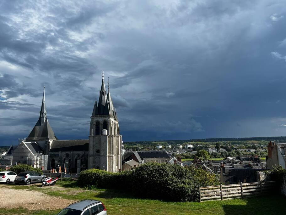 T2 Proche Du Chateau De Блоа Екстериор снимка